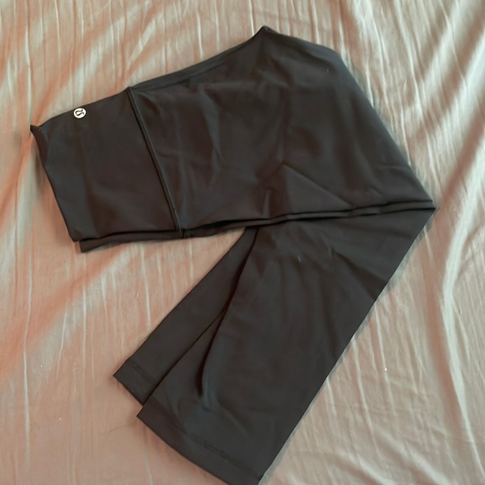 Capri lululemon leggings